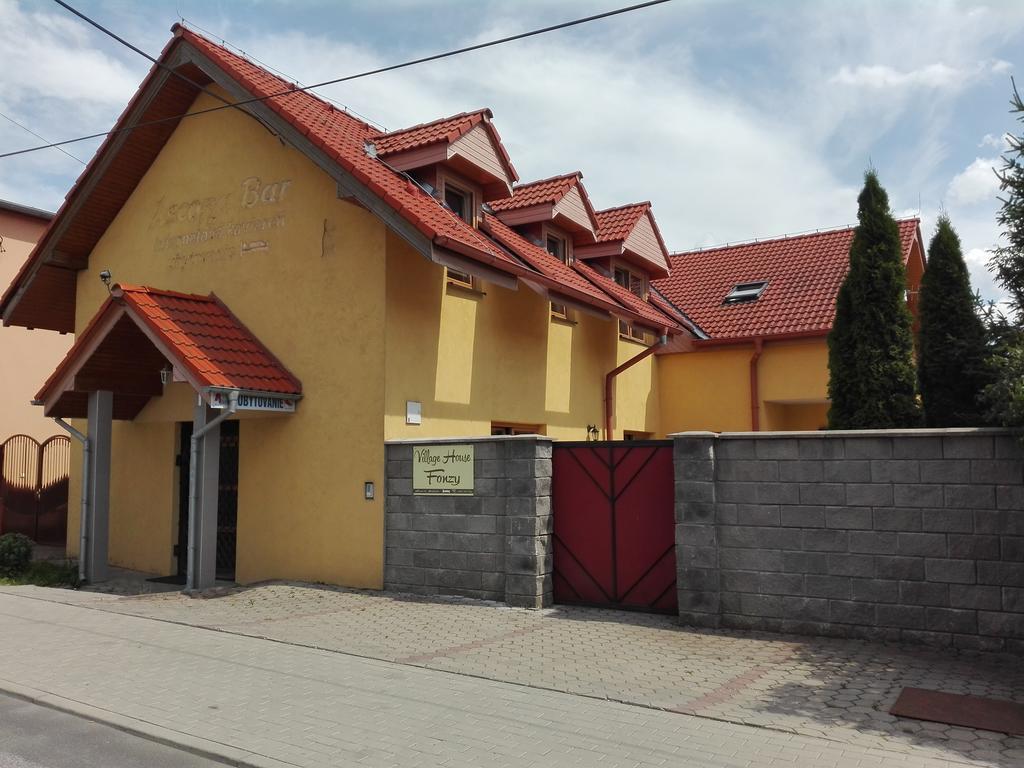 Village House Fonzy Hrabusice Exterior photo